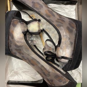 Cute cheetah print sheer heels